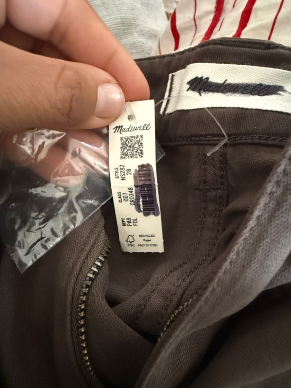 Madewell Darted Barrel-Leg Pants - Picture 7 of 7